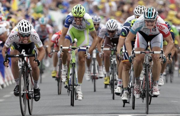 Greipel îl învinge la Carmaux pe Cavendish, Voeckler rămîne în Galben