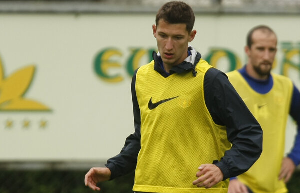 Ienei îl sfătuieşte pe Becali să nu mai cheltuiască bani pe atacanţi: "Soluţia e Costea, dar nu e folosit unde trebuie"