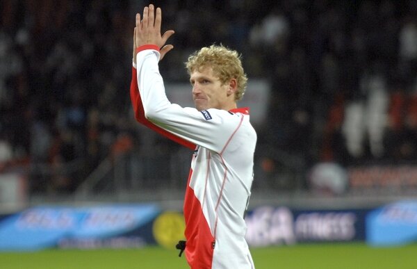 La 65 de zile după operaţia la coloană, Mihai Neşu trimite un mesaj tulburător: ”Îmi daţi putere, vă mulţumesc!”