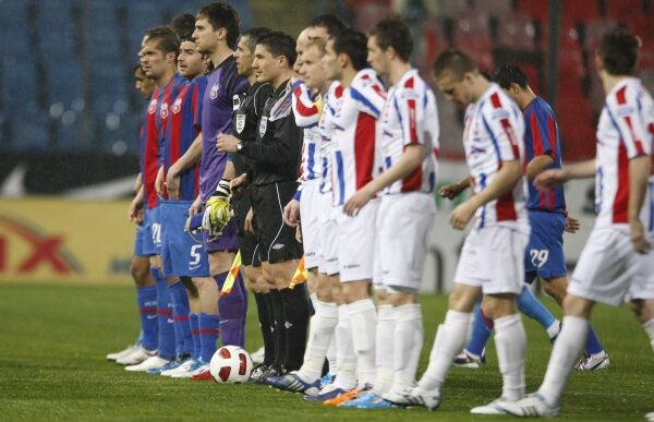 Gazeta dezleagă numele favoritei din Supercupa României » Oţelul e peste Steaua!