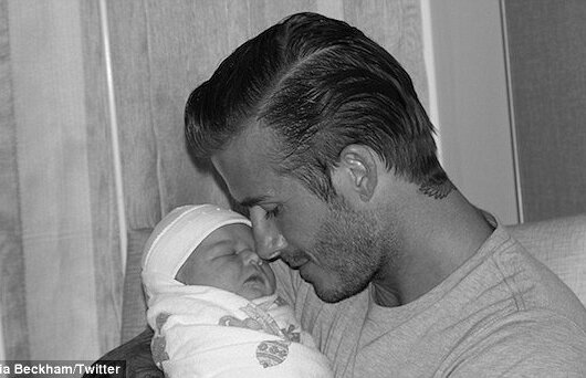 FOTO » Primele poze cu fata lui David Beckham!