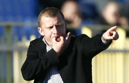 Ovidiu Ioaniţoaia crede că e momentul ca Dorinel să dea milităria jos din pod » Oţelul: duş rece