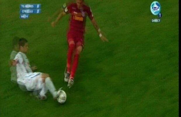 FOTO Bastos, iertat de eliminare de Robert Dumitru. A fost corectă decizia arbitrului?