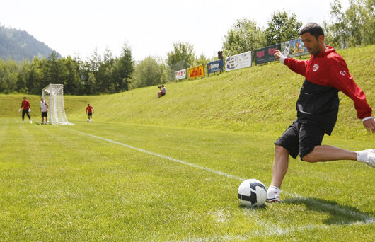 Cătălin Munteanu a mărturisit că Dinamo e pregătită de penalty-uri, dar nu vrea complicaţii: "Ne calificăm în 90 de minute"