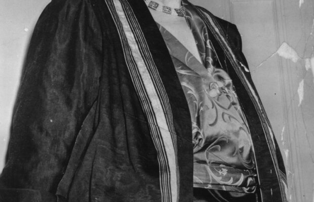 Deschizătoarea de valuri » Scriitoarea Agatha Christie a fost printre primii surferi din Anglia