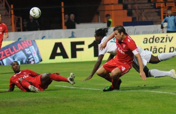 VIDEO Cronica meciului Vaslui - Twente 0-0 scrisă de Maria Andrieş » Ceasul lui Hizo, cu secole în urmă