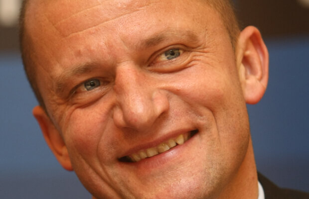 Tehnicianul campioanei este optimist. Dorinel Munteanu: “E posibil să avem 5 echipe în grupele EL”