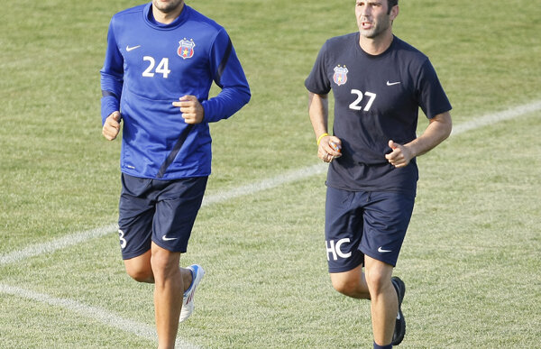 Şi-au găsit "şeptarul"! » Florin Costea va prelua numărul lui Lăcătuş