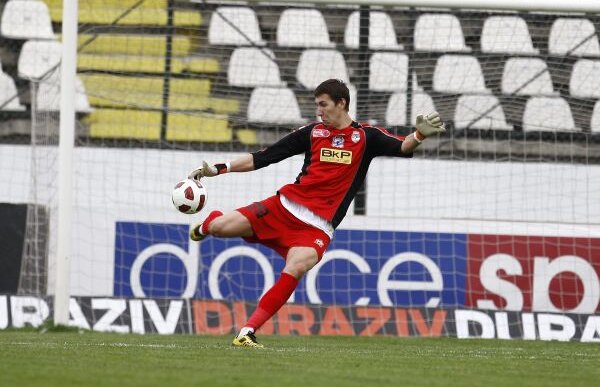 Andrei Niculescu despre  spectaculosul transfer al lui Pantilimon la City » O afacere şi o întrebare