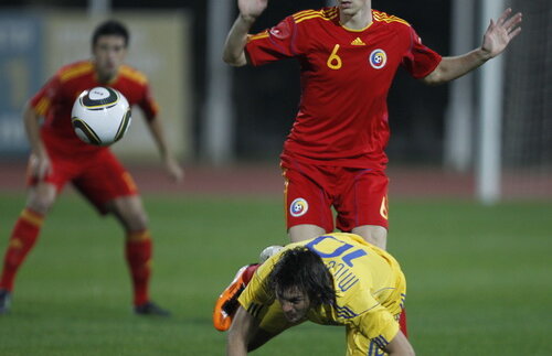 Piţurcă va miza în apărare pe cuplul Gardoş - Ştefan Radu, iar în locul lui Mutu va intra Curelea