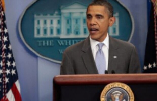Preşedintele SUA învinovăţeşte politicienii pentru reducerea ratingului american