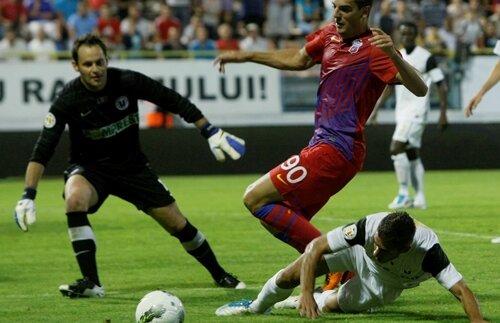 Nikolici are probleme la genunchi! Asta e echipa probabilă a Stelei