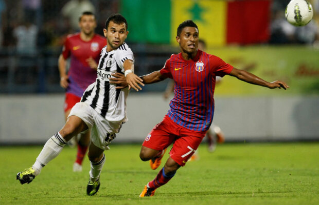 FOTO şi VIDEO Cronică la Astra-Steaua 2-1: "Atunci cînd sapa bate mapa"