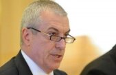 Tăriceanu, suprins de paparazzi cu naşa sa de cununie