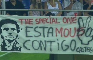 VIDEO şi FOTO » Mourinho, susţinut din toate puterile la Madrid: "Degetul tău ne arată drumul" :D