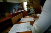 Cinci elevi, prinşi copiind, au fost eliminaţi din examenul de bacalaureat