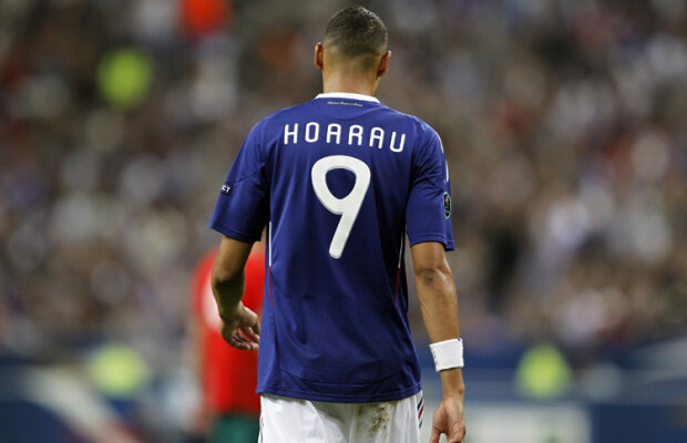 Francezii l-au pierdut pe Hoarau » Atacantul lui PSG s-a accidentat şi va rata meciul cu România