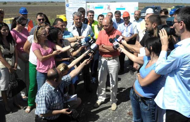 Băsescu, sceptic în privinţa Autostrăzii Bucureşti – Ploieşti