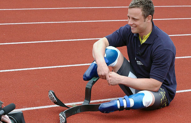 Pistorius, alergătorul cu lame de oţel în loc de picioare, a obţinut medalia de argint la 4x400 m