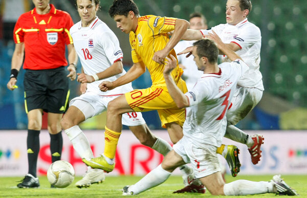 "Tricolorii" au fost recuperaţi cu cristale minerale după meciul cu Luxemburg