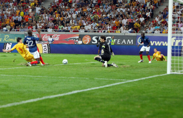 Sărbătoare FĂRĂ GUST » România şi Franţa remizează fără gol pe un gazon ca la Smârdan