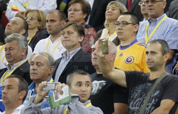 Politicienii români s-au afişat la inaugurarea Naţional Arena » VIP politic!