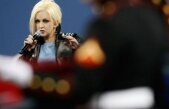 O altă cântăreaţă a încurcat versurile imnului SUA, la o semifinală a US Open. Vezi cine e