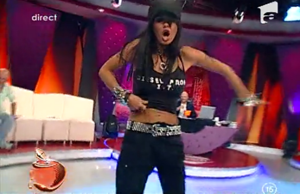 EXCLUSIV! Oana Zavoranu a dansat LASCIV la Un Show Pacatos!