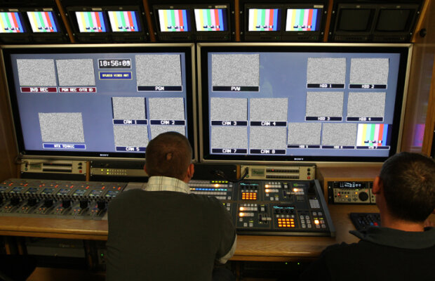 Criza, bat-o vina » Este pentru PRIMA DATĂ cînd la un meci produs de ProTV pică transmisia