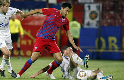 Supărat că nu e lăsat să execute fazele fixe, Costea şi-a pus echipa în cap!