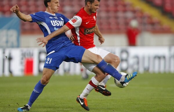 Pîrvulescu îi răspunde lui Becali: "Să se bucure că e Chiricheş titular, vede şi el pe ce-a dat banii"