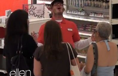 VIDEO David Beckham e pus pe glume. S-a deghizat pentru camera ascunsă!