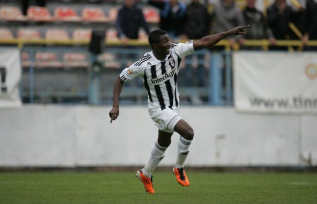 Clujenii şi-au luat adio de la un trofeu, după o evoluţie insipidă la Ploieşti » Greu fără arbitri!