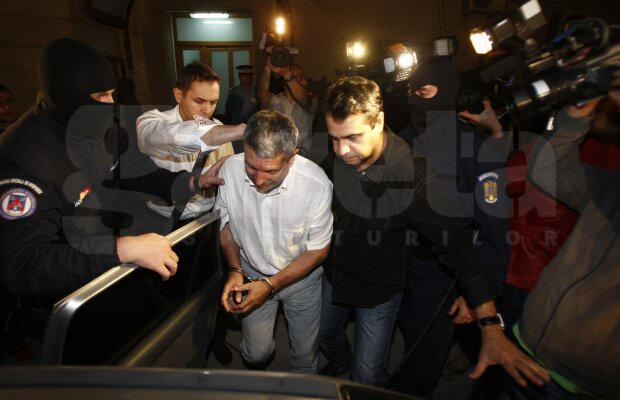 Vasile Avram e la Tribunalul Bucureşti! Se dezbate reţinerea lui pentru 29 de zile!