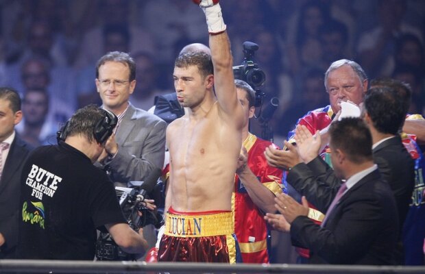 Mai sînt 5 săptămîni pînă la meciul Bute - Glen Johnson » Cantonament la Miami, avertisment de la Yahoo, planuri pentru unificare