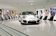 Artă pe capote de 911 GT2