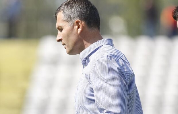 Sabău a demisionat, dar antrenează în continuare echipa » Se pregăteşte Lăcătuş ;)