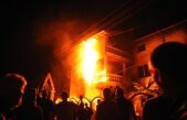 "Moarte romilor!" Peste 2000 de bulgari au ieşit în stradă şi cer eradicarea etniei
