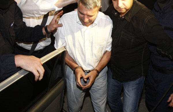 Vasile Avram stă în celulă cu un traficant de droguri şi cu un vameş acuzat de corupţie