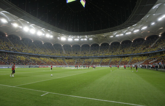 Viorel Hizo ironizează Oţelul: "Poate UEFA o să se întrebe ce căutăm în Ligă dacă la meciuri vin 6.000 de suporteri"