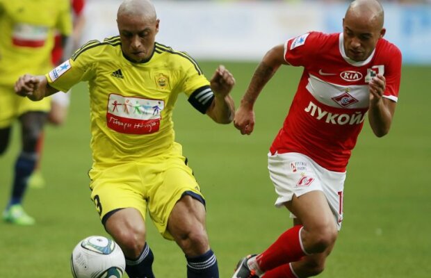 Soluţie de avarie la Anji Mahacikala » Roberto Carlos îl antrenează pe Eto'o