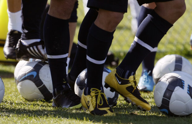 Steaua, Dinamo, U Cluj şi CFR joacă amicale, Rapid şi Vaslui mizează pe vacanţă