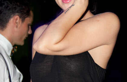 FOTO! Stramba lui Dodel, cu sanii goi in club