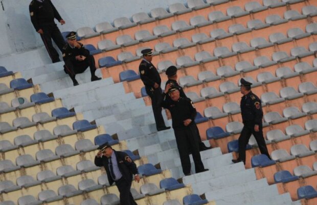 3.000 de oameni pe un stadion de 20.000 de locuri » Zodia dezinteresului