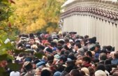 Pelerinaj la Iaşi. 10.000 de credincioşi au mers trei kilometri după moaştele Sf. Parascheva