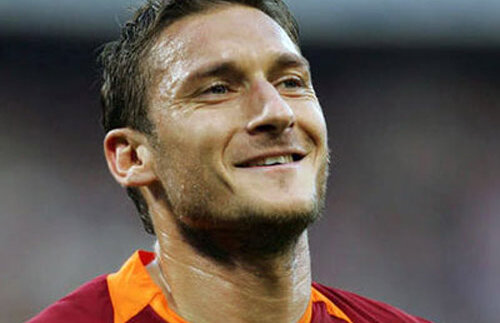 Totti vrea să îi calce pe urmele lui Dino Zoff: "Vreau să joc pînă la 40 de ani"