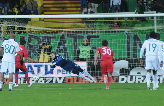 Steliştii nu ştiu să execute penaltyuri » Ce explicaţie a găsit Ilie Stan