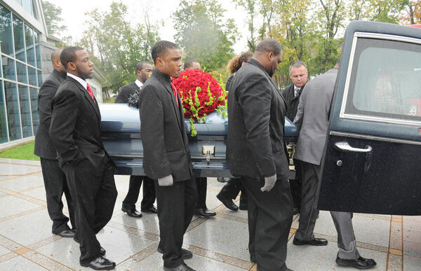 GALERIE FOTO Chauncey Hardy a fost înmormîntat ieri