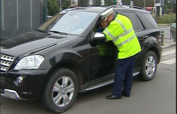 Gică Popescu a rămas fără permis după ce a fost prins gonind cu 111 km/oră în Bucureşti