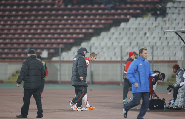 Ionuţ Badea îşi freacă mîinile » Moţi s-a rupt şi pierde cel puţin două meciuri